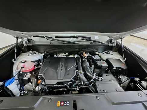 Used 2025 Hyundai Santa Fe SEL image 35