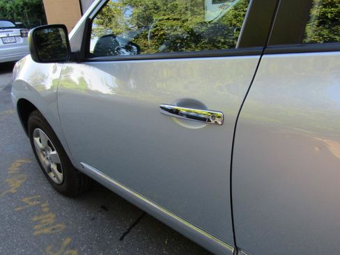 Used 2013 Nissan Rogue S AWD/4WD image 8