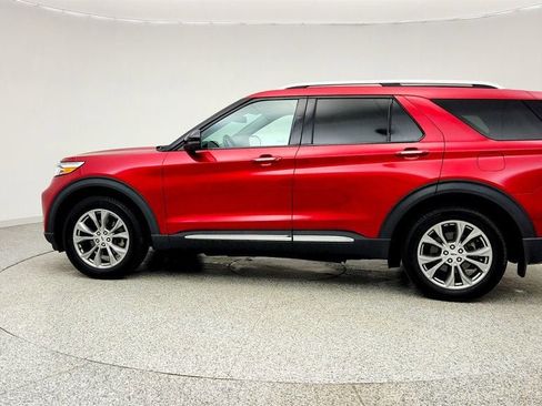 Used 2022 Ford Explorer Limited w/ Equipment Group 301A image 8