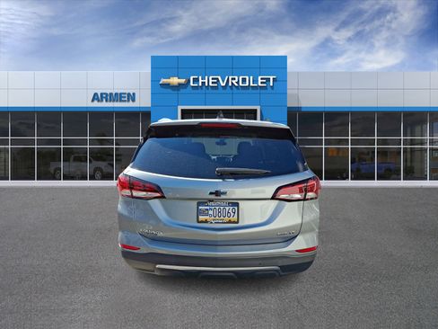 Used 2023 Chevrolet Equinox LT image 6