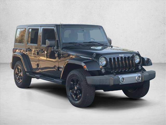 Used 2014 Jeep Wrangler Unlimited Sahara w/ Connectivity Group AWD/4WD image 3