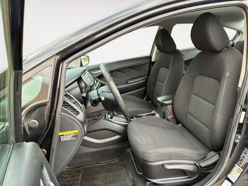 Used 2018 Kia Forte LX w/ LX Rear Camera Package FWD image 14