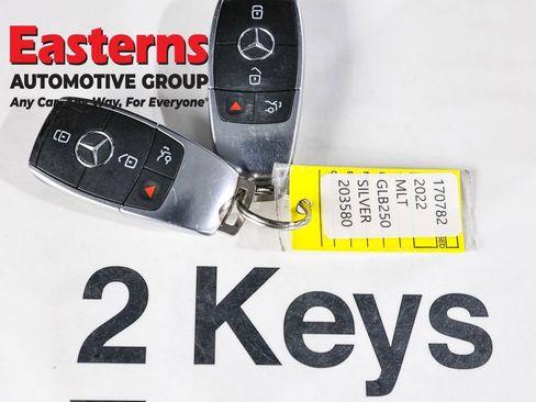 Used 2022 Mercedes-Benz GLB 250 4MATIC w/ Premium Package Lite image 6