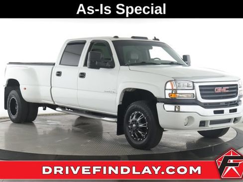 Used 2006 GMC Sierra 3500 SLT w/ Heavy-Duty Power Package AWD/4WD image 1