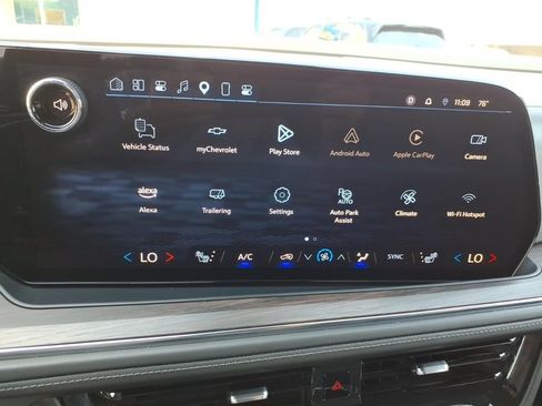 Used 2025 Chevrolet Tahoe LT RWD image 17