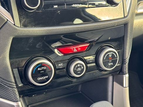 Used 2022 Subaru Forester Premium image 24