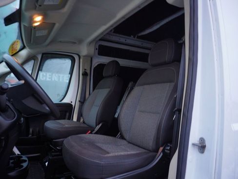 Used 2020 RAM ProMaster 2500 image 4