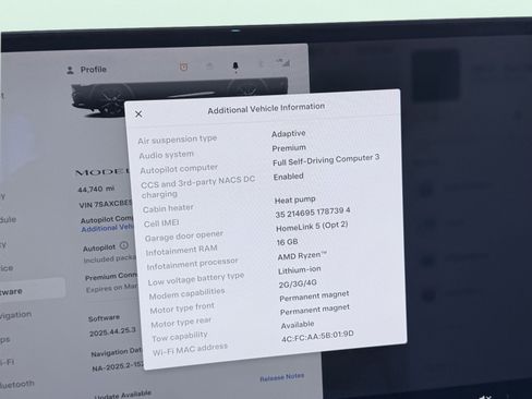 Used 2022 Tesla Model X image 81