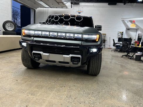 Used 2024 GMC Hummer EV 3X image 2