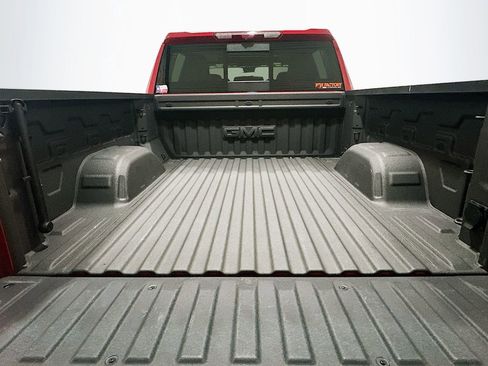 Used 2025 GMC Sierra 1500 AT4 w/ AT4 Premium Package AWD/4WD image 28