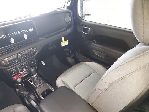 New 2026 Jeep Wrangler Unlimited Rubicon image 11