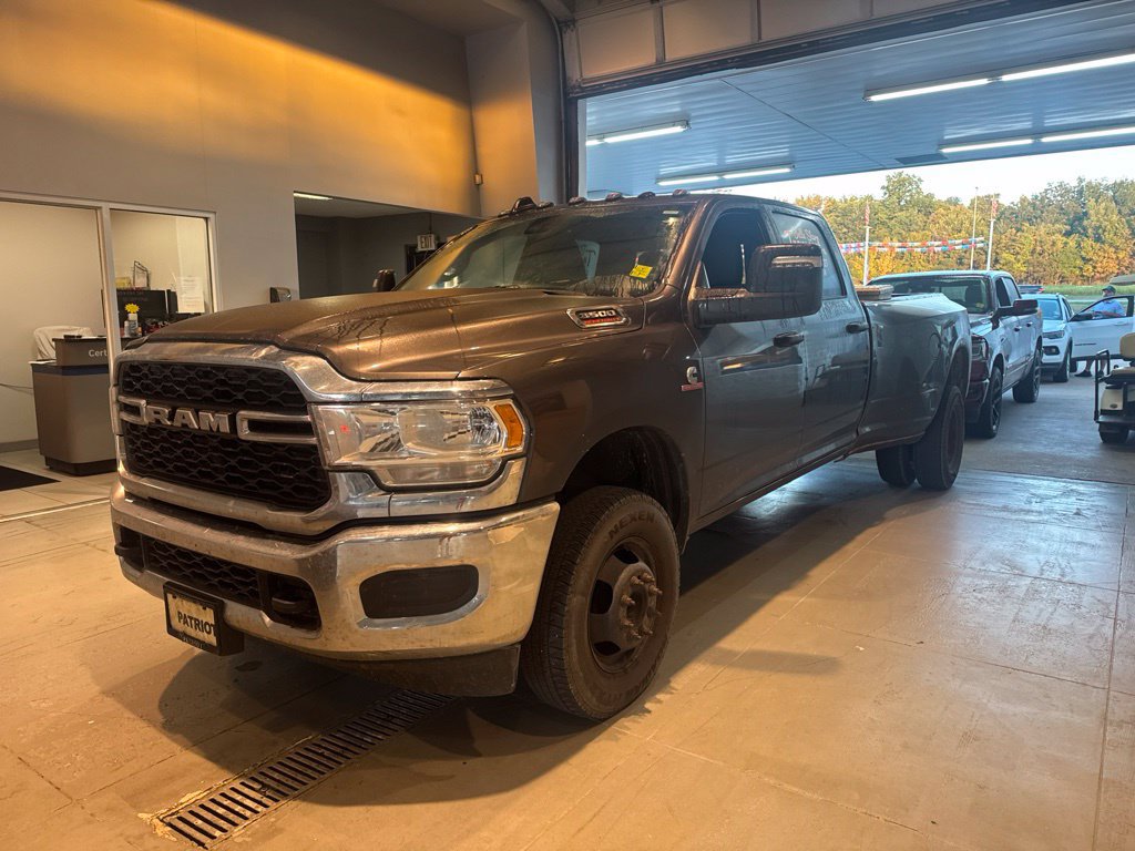 Used 2024 RAM 3500 Tradesman w/ Chrome Appearance Group AWD/4WD image 1