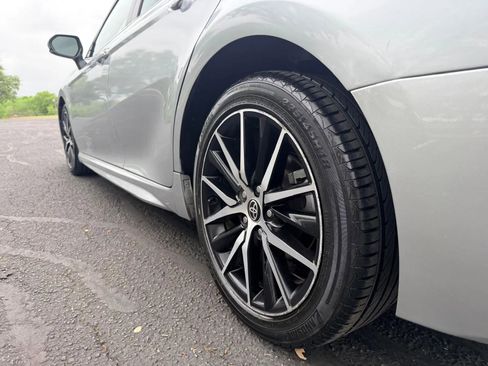 Used 2022 Toyota Camry SE FWD image 14