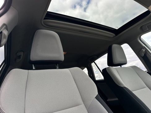 Used 2016 Toyota RAV4 XLE AWD/4WD image 16