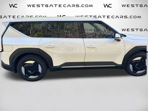 New 2026 Kia EV9 Wind AWD/4WD image 17