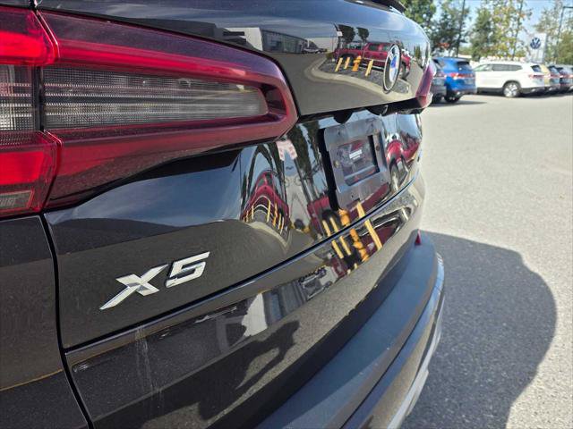 Used 2023 BMW X5 xDrive40i AWD/4WD image 14
