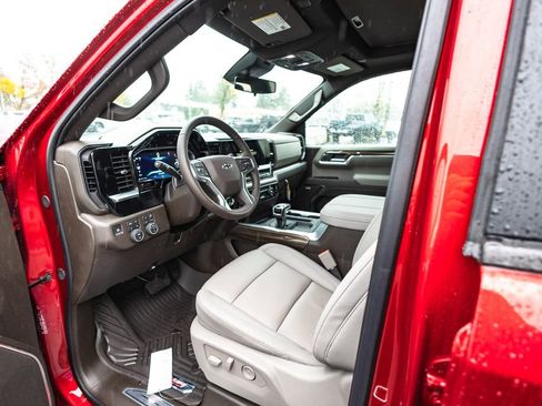 New 2026 Chevrolet Silverado 1500 LT Trail Boss w/ Safety Package image 12