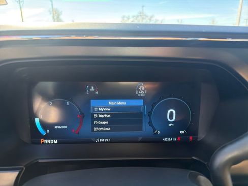 Used 2023 Ford F350 Lariat image 32