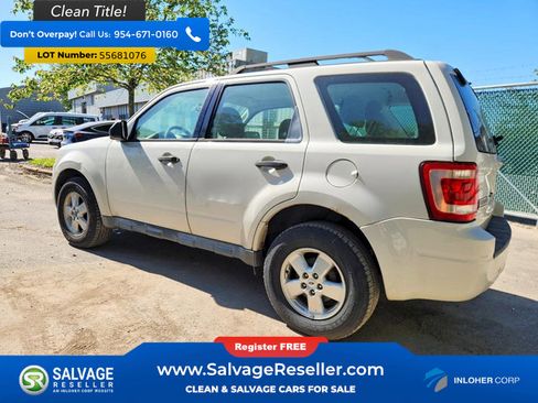 Used 2010 Ford Escape XLS AWD/4WD image 3