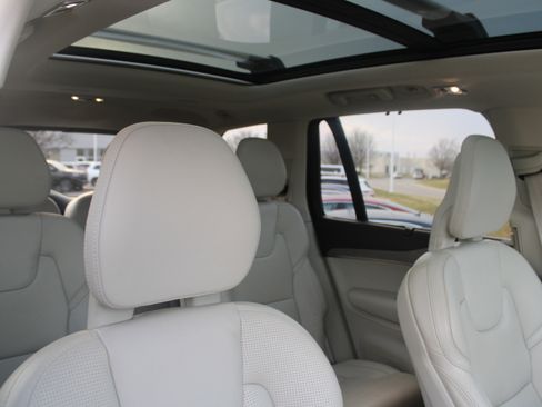 Used 2021 Volvo XC90 T8 Inscription w/ Advanced Package image 47