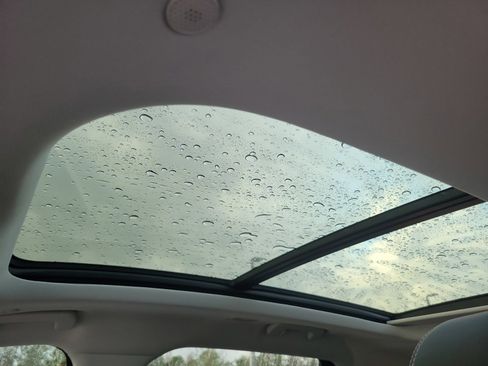 Used 2025 Lincoln Nautilus Reserve image 27