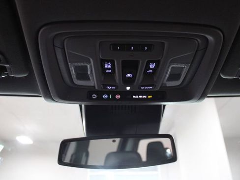 Used 2022 GMC Sierra 1500 SLT w/ SLT Premium Plus Package AWD/4WD image 43