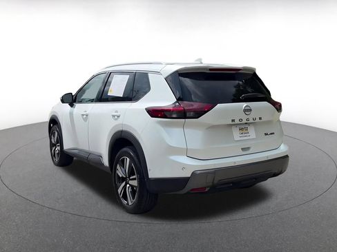 Used 2026 Nissan Rogue SL AWD/4WD image 11
