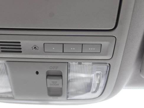 Used 2018 Honda Pilot EX image 42