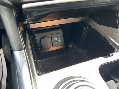 Used 2020 Ford Explorer Limited image 34