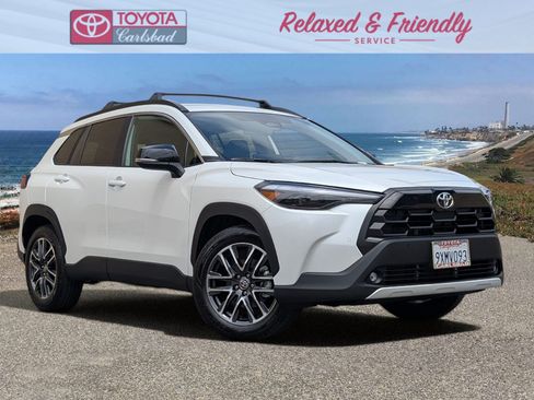 Used 2026 Toyota Corolla Cross XLE FWD image 1