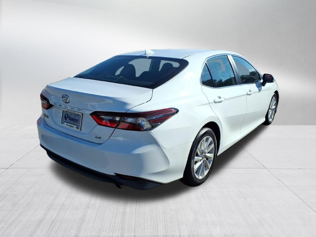 Used 2023 Toyota Camry LE FWD image 4