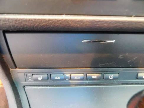 Used 2006 BMW 330Ci Convertible image 31