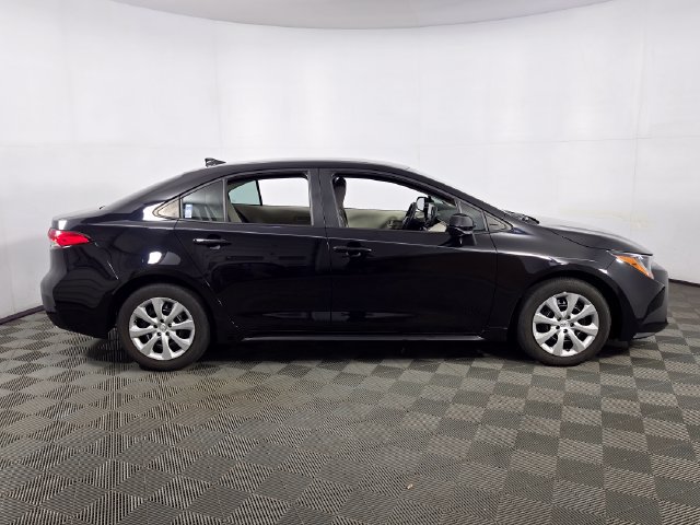 Used 2023 Toyota Corolla LE FWD image 10