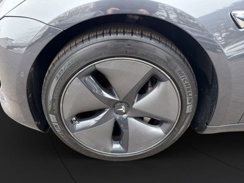 Used 2018 Tesla Model 3 Long Range image 21
