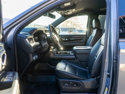 Used 2022 GMC Yukon Denali image 11