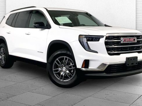 Used 2025 GMC Acadia Elevation FWD image 1