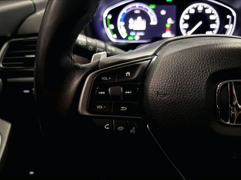 Used 2022 Honda Accord Touring image 19