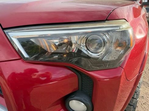 Used 2015 Toyota 4Runner Trail AWD/4WD image 9