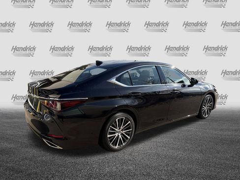 Certified 2025 Lexus ES 350 w/ Premium Package image 10
