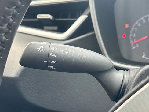 Used 2021 Toyota Corolla SE FWD image 25