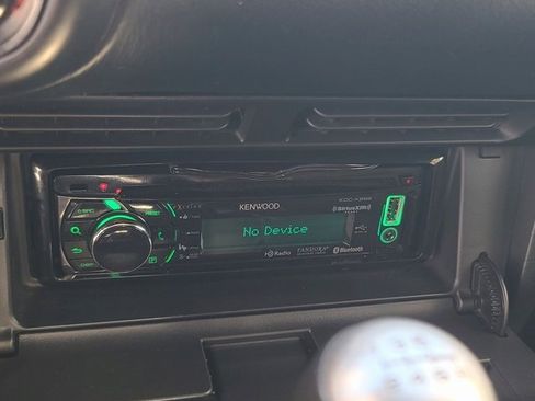 Used 2004 Honda S2000 image 20