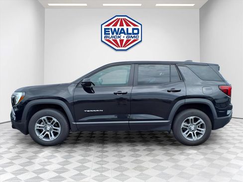 Certified 2025 GMC Terrain Elevation AWD/4WD image 3