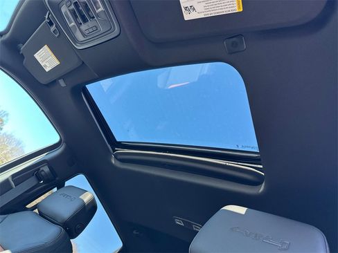 New 2026 GMC Sierra 1500 AT4 w/ AT4 Premium Package image 32