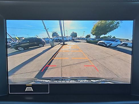 Used 2022 GMC Terrain SLT image 23