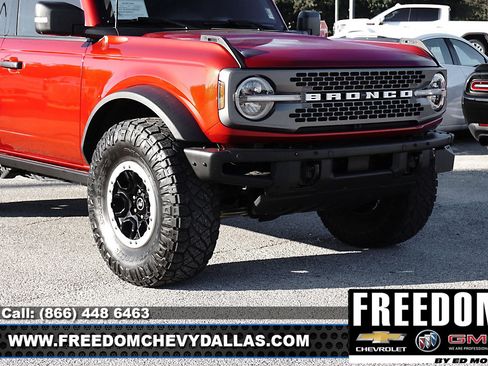Used 2021 Ford Bronco Badlands image 37