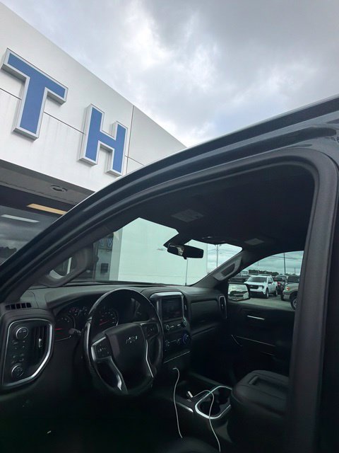 Used 2022 Chevrolet Silverado 1500 LT Trail Boss w/ Safety Package AWD/4WD image 9