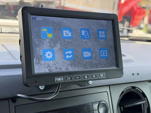 Used 2012 Ford F550 4x4 Regular Cab Super Duty w/ Payload Upgrade Pkg image 41