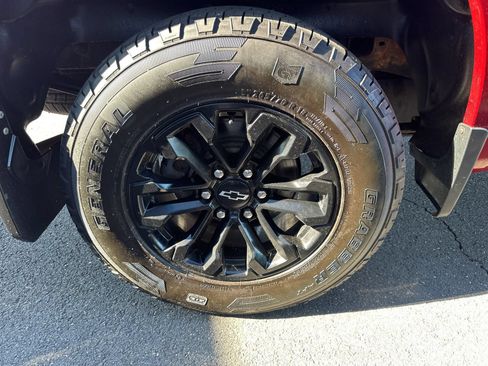 Used 2021 Chevrolet Silverado 1500 RST w/ LPO, Dark Essentials Package AWD/4WD image 11