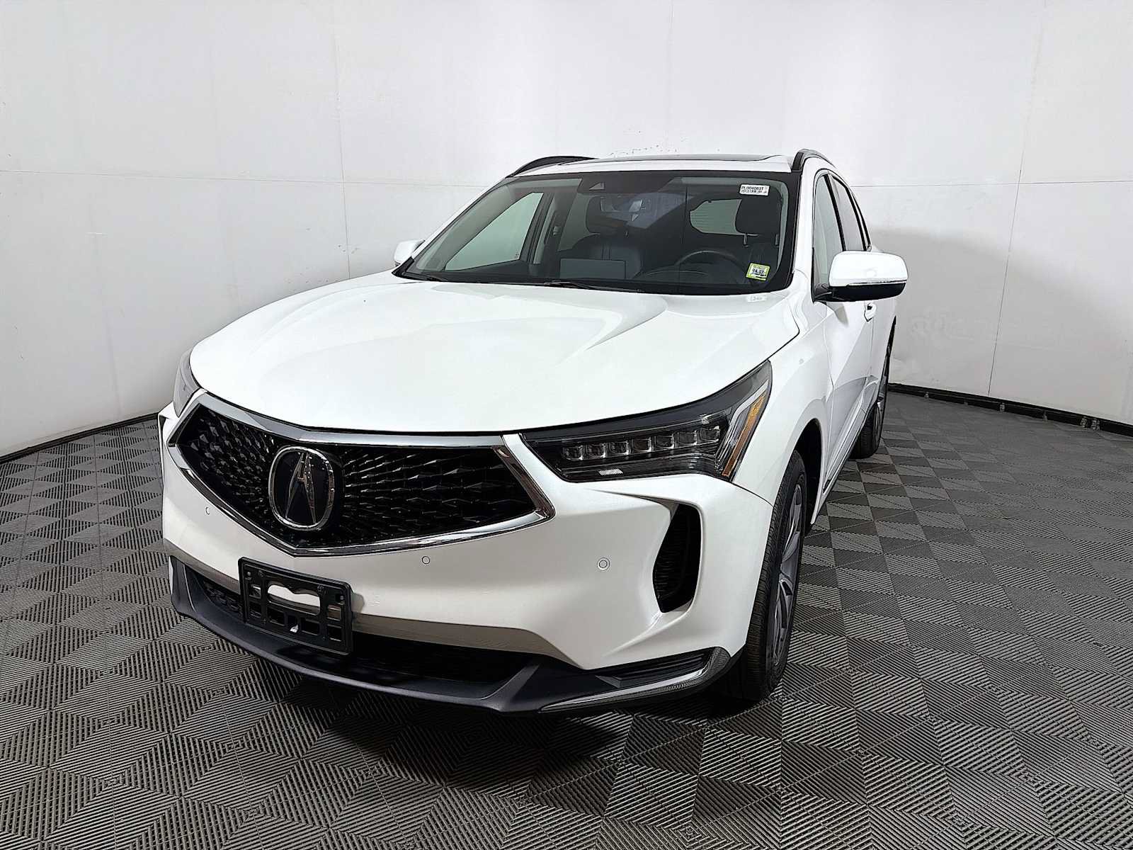 Used 2023 Acura RDX w/ Technology Package AWD/4WD image 3