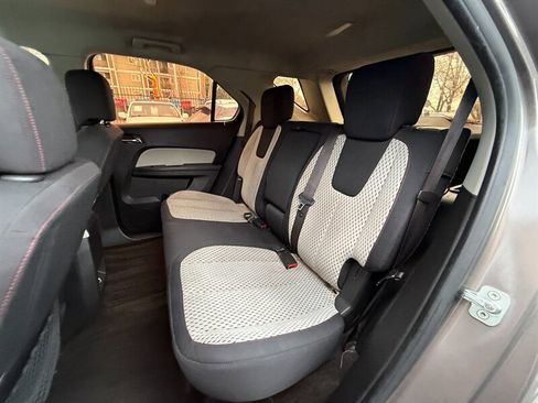 Used 2010 Chevrolet Equinox LS image 21